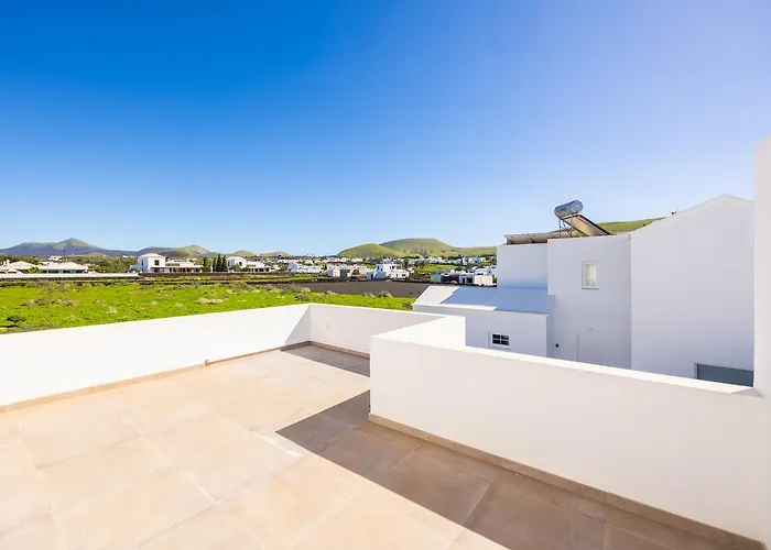 Villa Secret 1 *